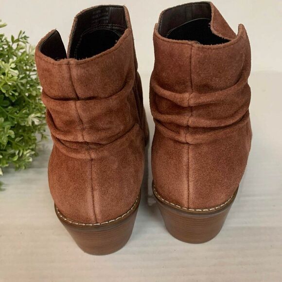 NIB Cole Haan Alayna Slouch Bootie, Cherry Mahogany Suede Size 9B - Picture 4 of 9